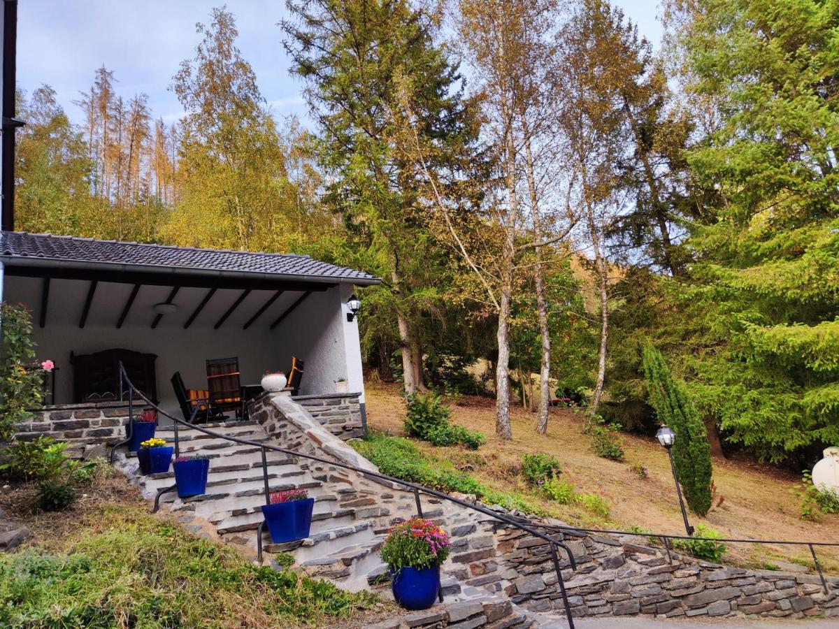 Wohlfuehloase Eifelsteig Villa ซิมเมอร์อาท ภายนอก รูปภาพ