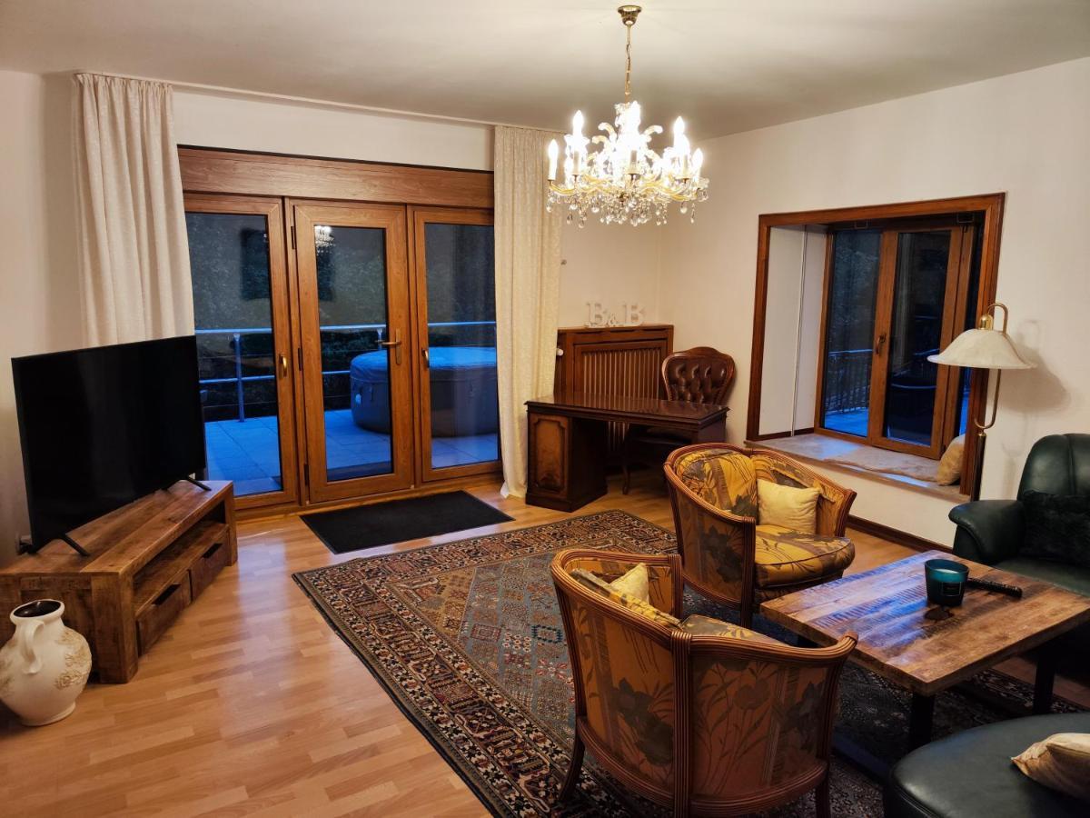 Wohlfuehloase Eifelsteig Villa ซิมเมอร์อาท ภายนอก รูปภาพ