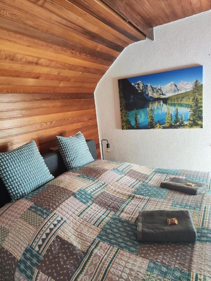Wohlfuehloase Eifelsteig Villa ซิมเมอร์อาท ภายนอก รูปภาพ