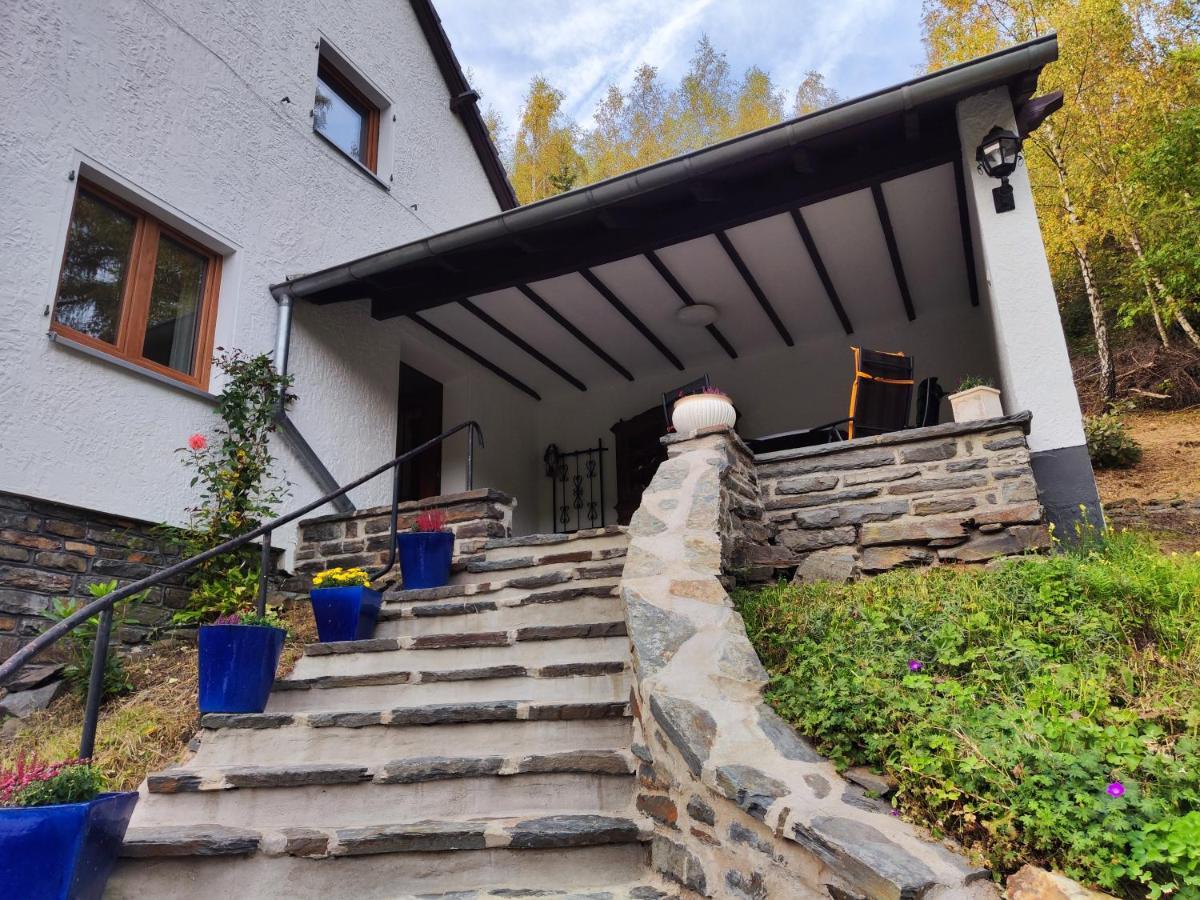 Wohlfuehloase Eifelsteig Villa ซิมเมอร์อาท ภายนอก รูปภาพ